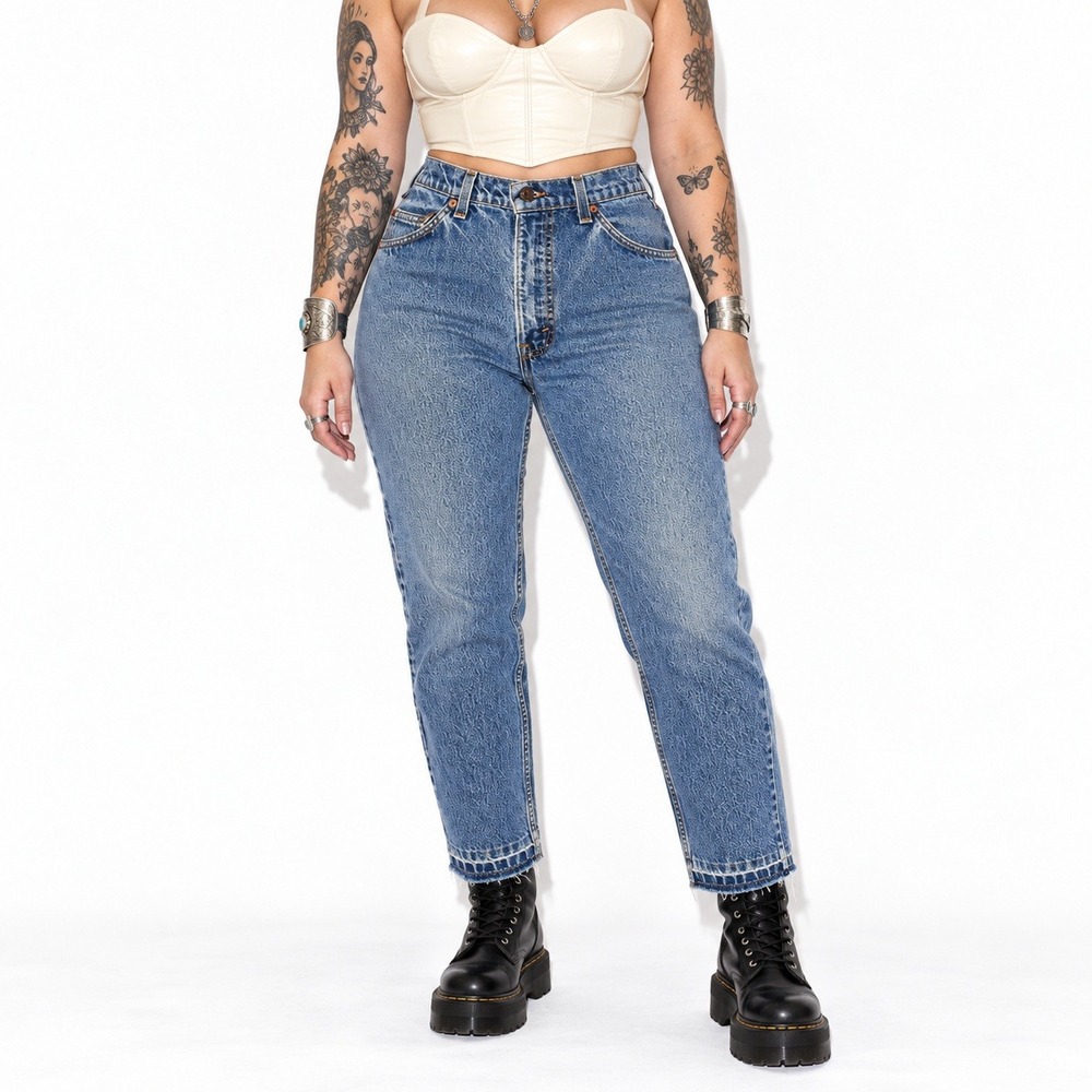 80s Vintage Levis Jeans Womens 12 Stone Wash High Rise Tapered Leg Denim USA